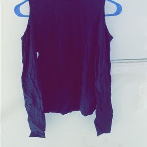 Off the shoulder turtle neck🥰